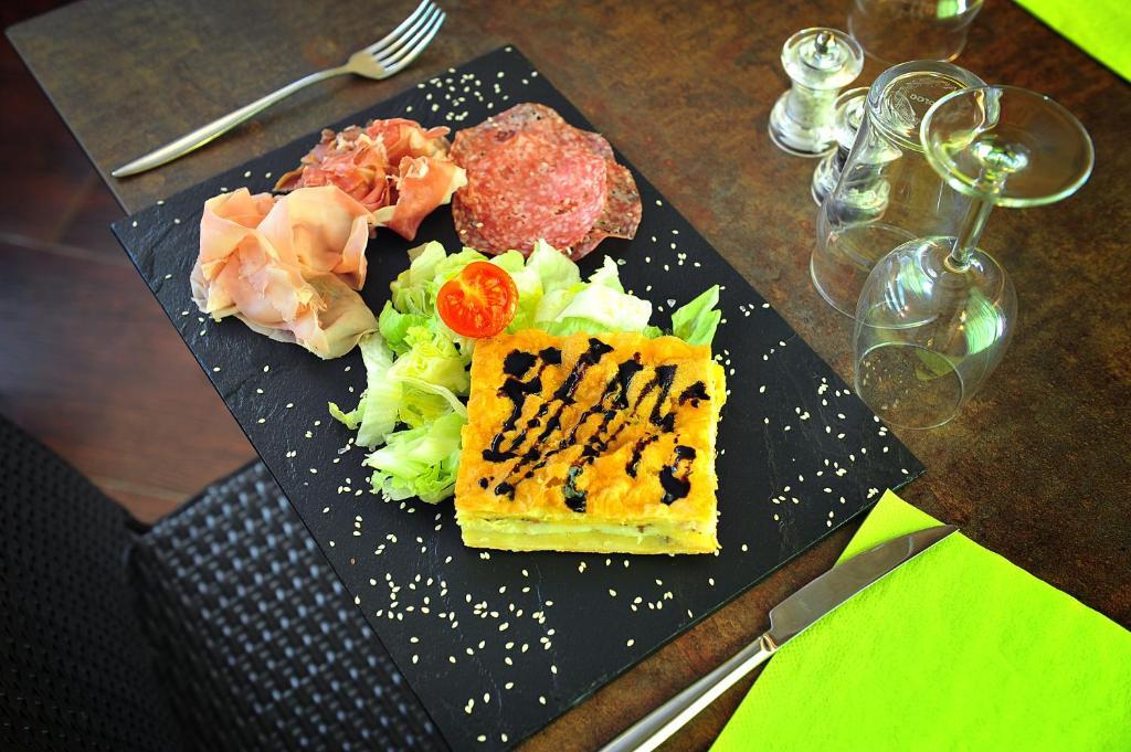 Auberge Saint Martin La Brigue Ngoại thất bức ảnh